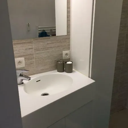 아파트 Les Terrasses De 말메디